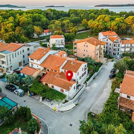 아파트 House Only 200m From
